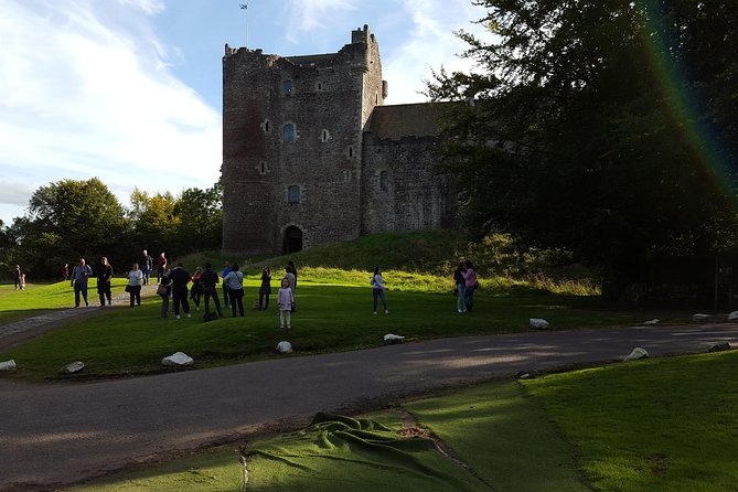 Private Outlander Day Tour from Edinburgh - Blackness Castle (Fort William) and the dramatic start you feel in your feet