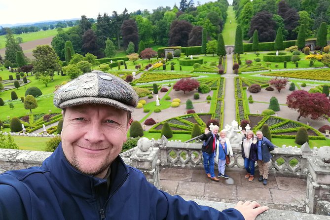 Private Outlander tour from Glasgow or Edinburgh - Falkland village: Inverness scenes, Jamie’s ghost fountain, and tea plus whisky