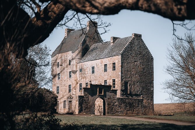 Private Outlander tour from Glasgow or Edinburgh - Midhope Castle: where Lallybroch energy comes through (with extra tickets)