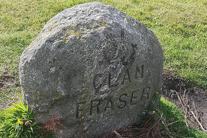 Private Outlander Tour - with Urquhart Castle Option - Clava Cairns: Short Stop, Big Outlander Buzz