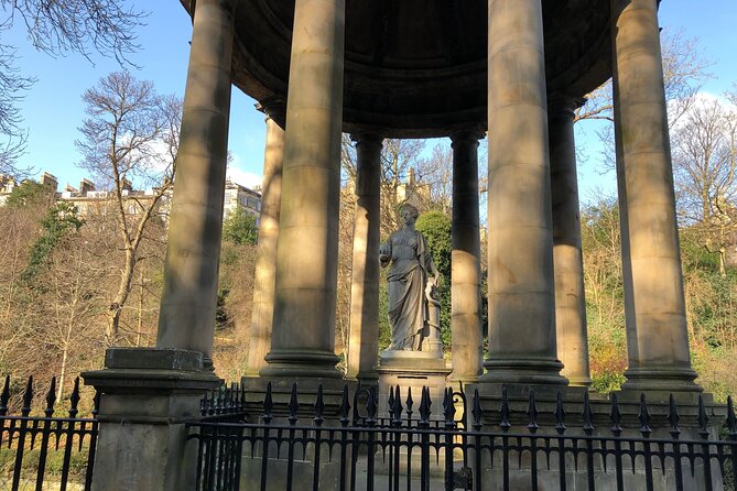 Private Royal Mile Walking Tour - Royal Mile Mansions and the Esplanade Views