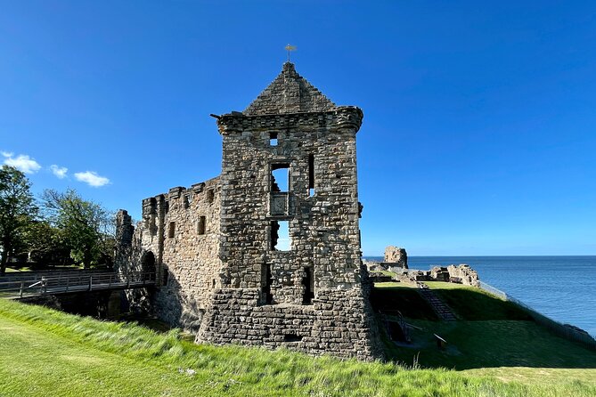 Private St Andrews Day Tour from Edinburgh - Entering St Andrews via golf landmarks and town stops