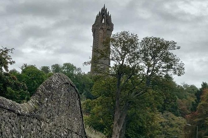 Private Stirling Day Guided Tour in the Premier Classic LEVC TXE - Stop 5 The Kelpies and The Helix, 30-Metre Horse Heads With Industrial Roots