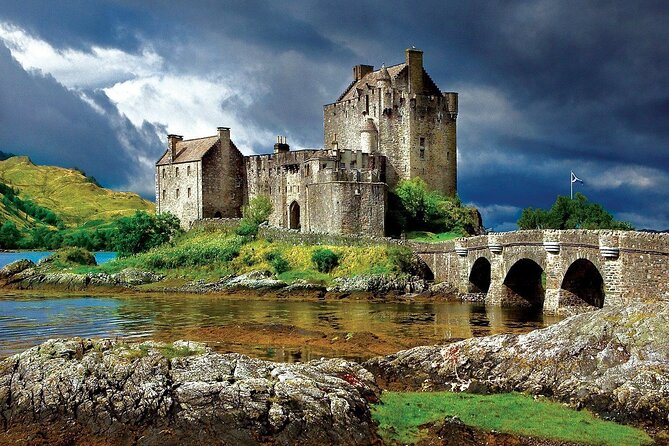 Private Tour to Skye, Fairy Pools, Portree and The Fairy Glen - Fairy Pools: how to enjoy the 2-hour walk without getting miserable