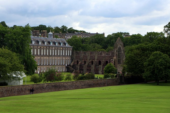 Private Walking Tour: Edinburgh Highlights, including entry to Edinburgh Castle - John Knox House, Canongate Kirk, and Holyrood Area Shifts the Mood Again