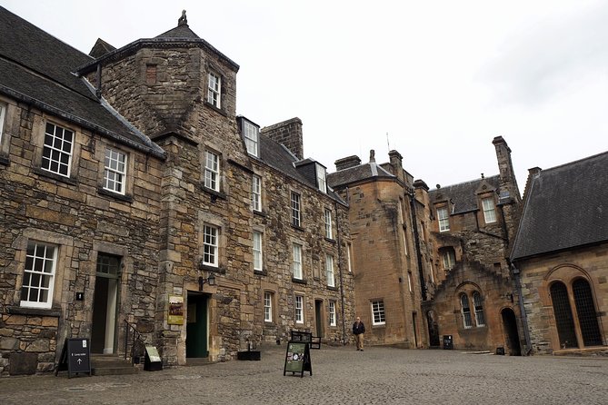Rosslyn Chapel, Dunfermline Abbey and Stirling Castle Day Tour - The Guide and Driver Experience, More Than Just Driving