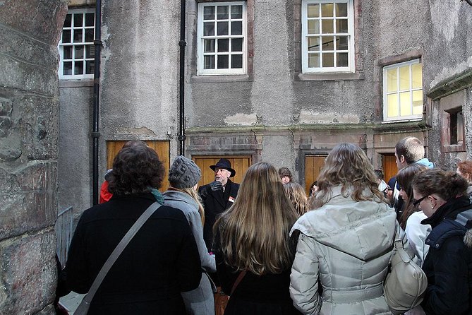 Royal Mile and Edinburgh Castle - Small Group Walking Tour - Price and group size: is $70.39 worth it?