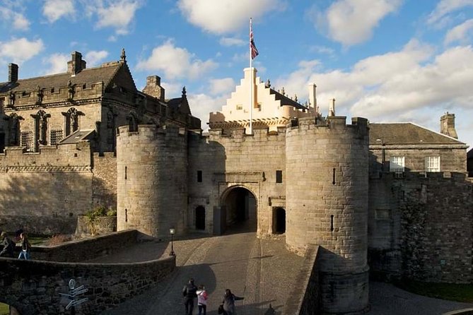 Scotland Tours - Stop 3: Glasgow West End for 1 hour of neighborhood time