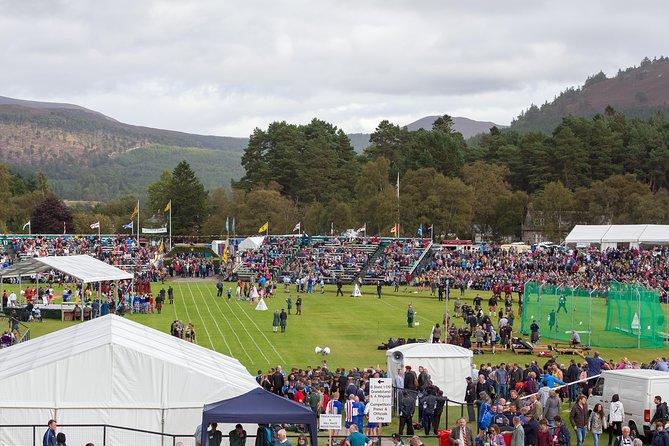 Scottish Highland Games Day Trip from Edinburgh - Bridge of Allan and Strathallan Games Park (August Edition)