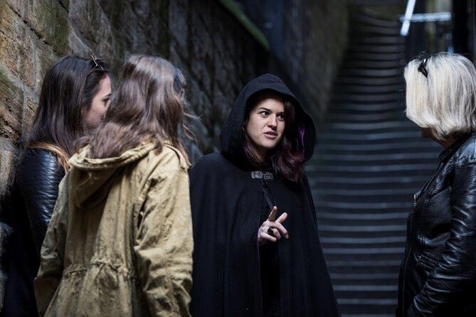 Small Group Ghost Tour incl. Underground Vaults & free drink in Megget's Cellar - Megget’s Cellar: calm your nerves with a dram in the atmosphere room