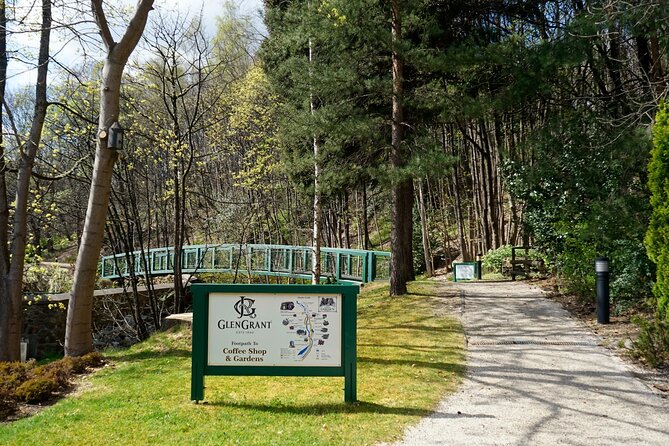 Speyside Whisky Trails from Inverness - Stop 1, Glen Moray in Elgin: The Local-Warm Start