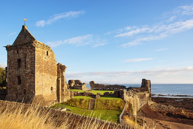St Andrews and the Kingdom of Fife from Glasgow - Falkland Palace and Outlander-Inspired Streets