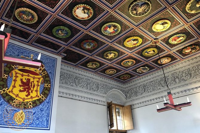 Stirling Castle and Loch Lomond Full-Day Private Tour in a Premium Minivan - Linlithgow Palace Exterior and the Kelpies: Stop for Stories, Not Just Photos