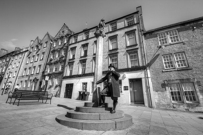 Stirling Castle and the Secrets of the Old Town Private Tour - Church of the Holy Rude: coronation history you can still see