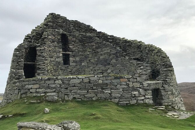 Stornoway: Guided Tour of the Isle of Lewis - Stop 2: Butt of Lewis Lighthouse for cliffs, wind, and seabirds