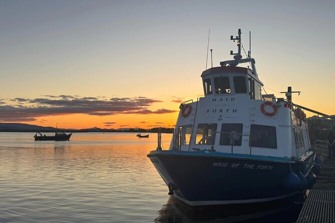 Stunning 90-Minute Firth of Forth Sightseeing Cruise Adventure - Inchcolm Island and the Abbey: What You Gain With Landing Passes
