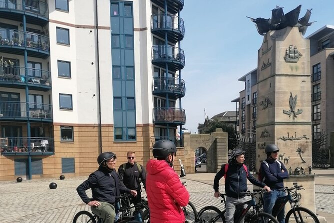 Stunning Edinburgh E-bike Tour max 10 people small group - Meeting at Artisan Coffee Leith and how the timing feels on the ground