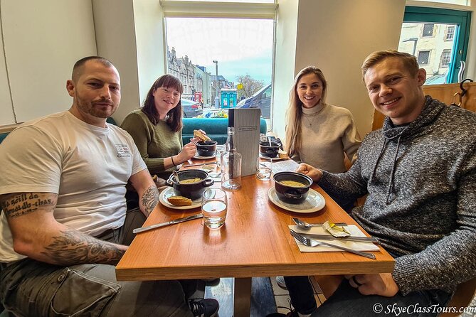 Tailored Premium Edinburgh Food Tour with Highest Quality Dishes - High Kirk and the Scott Monument moment