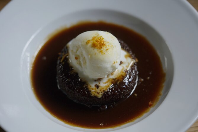 The Best Food Tour in Edinburgh - Meeting at Princes Street, then heading to a local dining room
