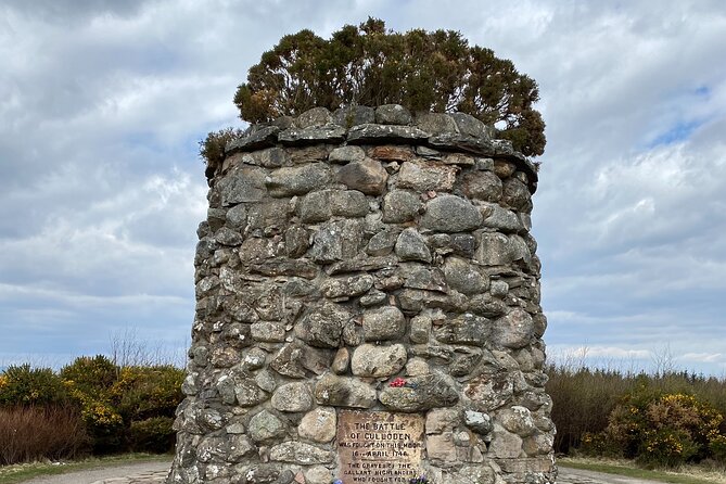 The Outlander Tour Clava, Culloden, Urquhart, Loch Ness & Beauly - Loch Ness on the Banks, Nessie Time Without the Long Wait