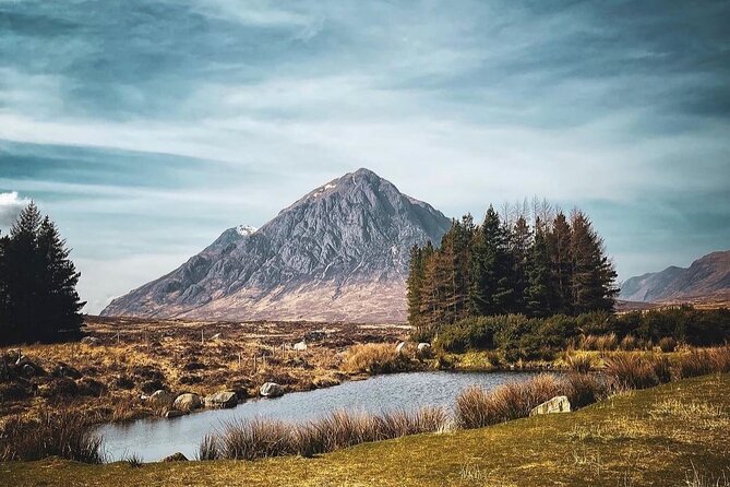 Ultimate Day tour Edinburgh: Glencoe, Highland Cows, Loch Lomond - Loch Lomond drive with photo time and the Loch Lomond song