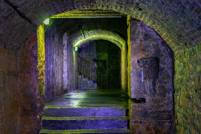 Underground Vaults Walking Tour in Edinburgh Old Town - 18th-century hardship, crime, and refuge: the stories you should be ready for