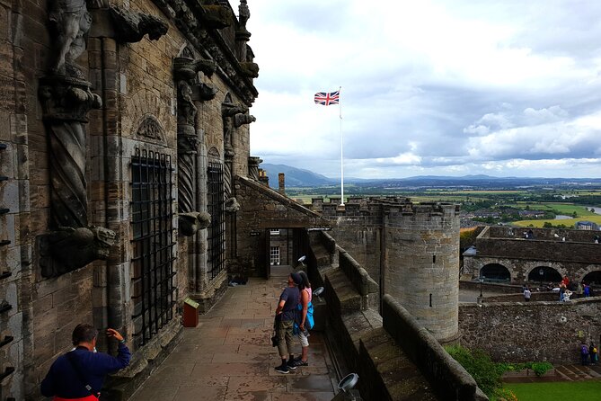 Wallace monument, Stirling Castle, Linlithgow Palace Private Tour - Stirling Castle: Royal Rooms, Military Power, and Great Views