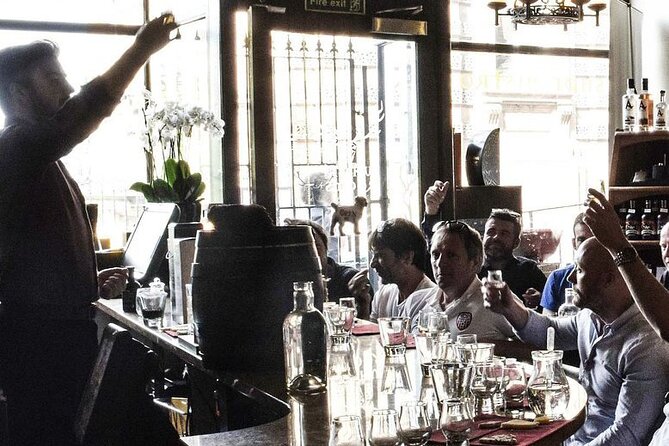 Whisky Tasting at Edinburgh's Award Winning Whiski Rooms - Why the Whiski Rooms Setting Makes the Whisky Taste Better
